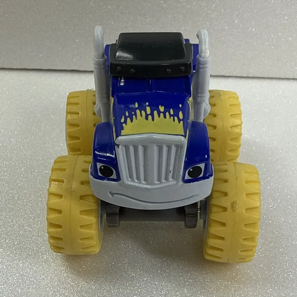 Blaze and The Monster Machines Crusher Banana DieCast Toy Truck Mattel 2014